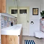 Accommodatie bij particulieren Huis met de enorme boom *