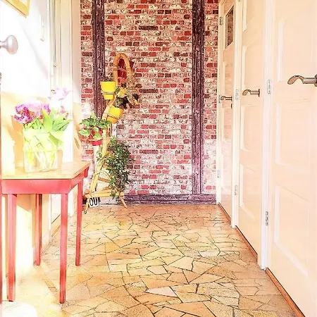 Met De Enorme Boom Bennebroek