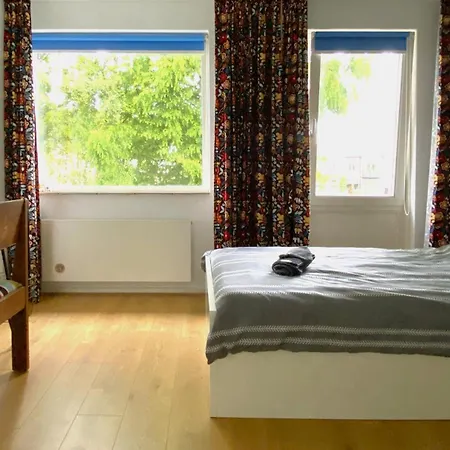 Accommodatie bij particulieren Met De Enorme Boom Bennebroek