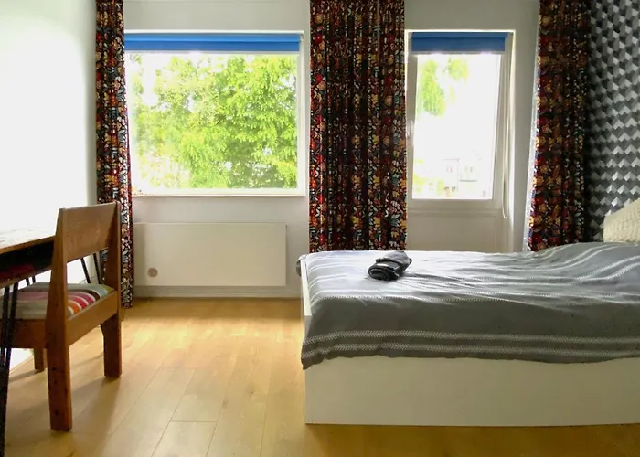 Accommodatie bij particulieren Met De Enorme Boom Bennebroek